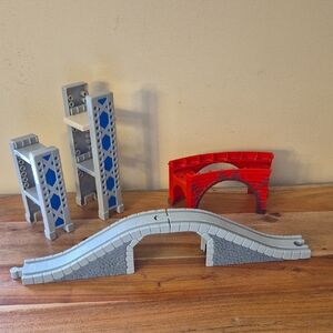 Brio Replacement Plastic Train Bridge Pieces / Supports for Thomas & Friends